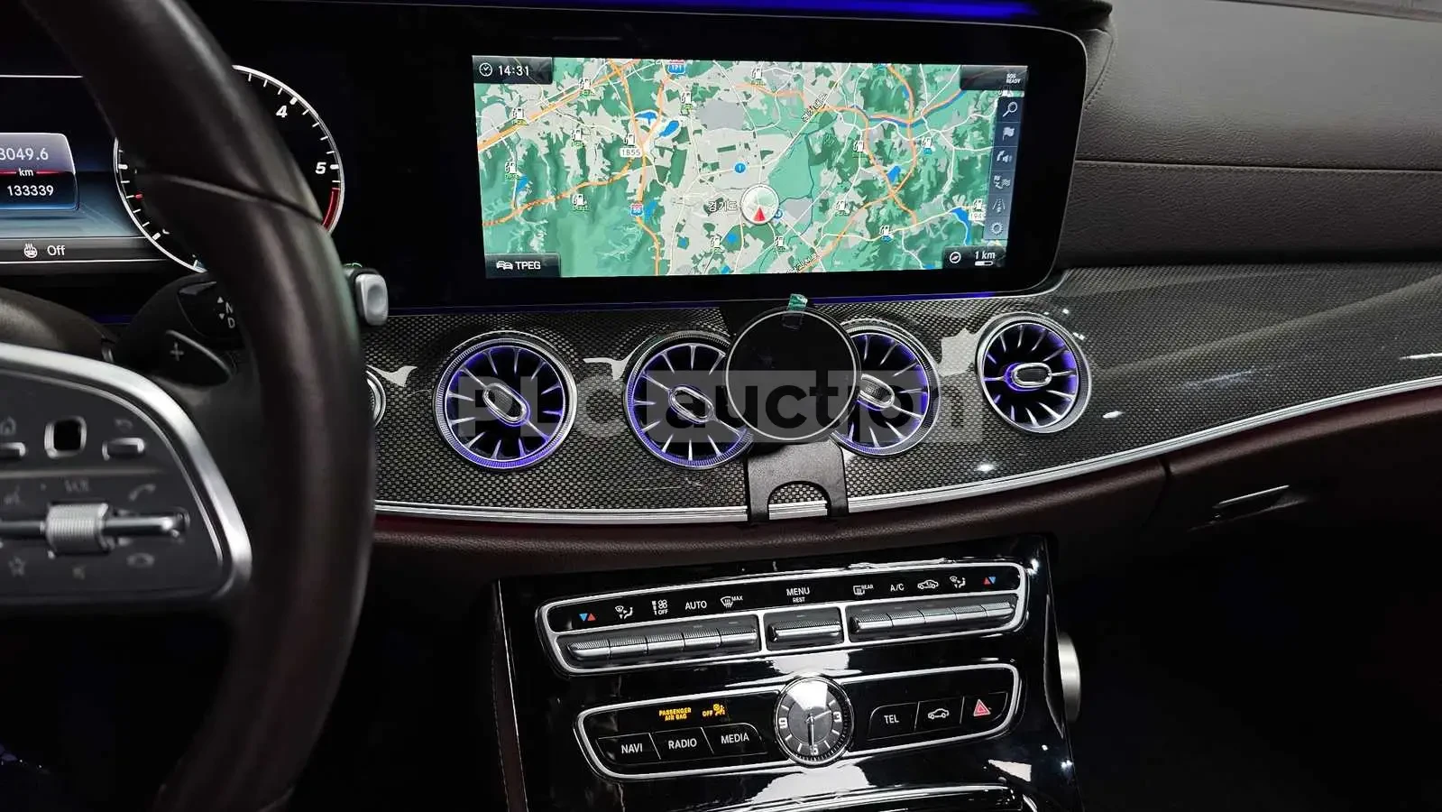 Mercedes-Benz CLS 400 d 4MATIC AMG| 360| HUD| AIRMATIC| ВКЛ.ТЕХНОТЕСТ, снимка 8 - Автомобили и джипове - 54941059