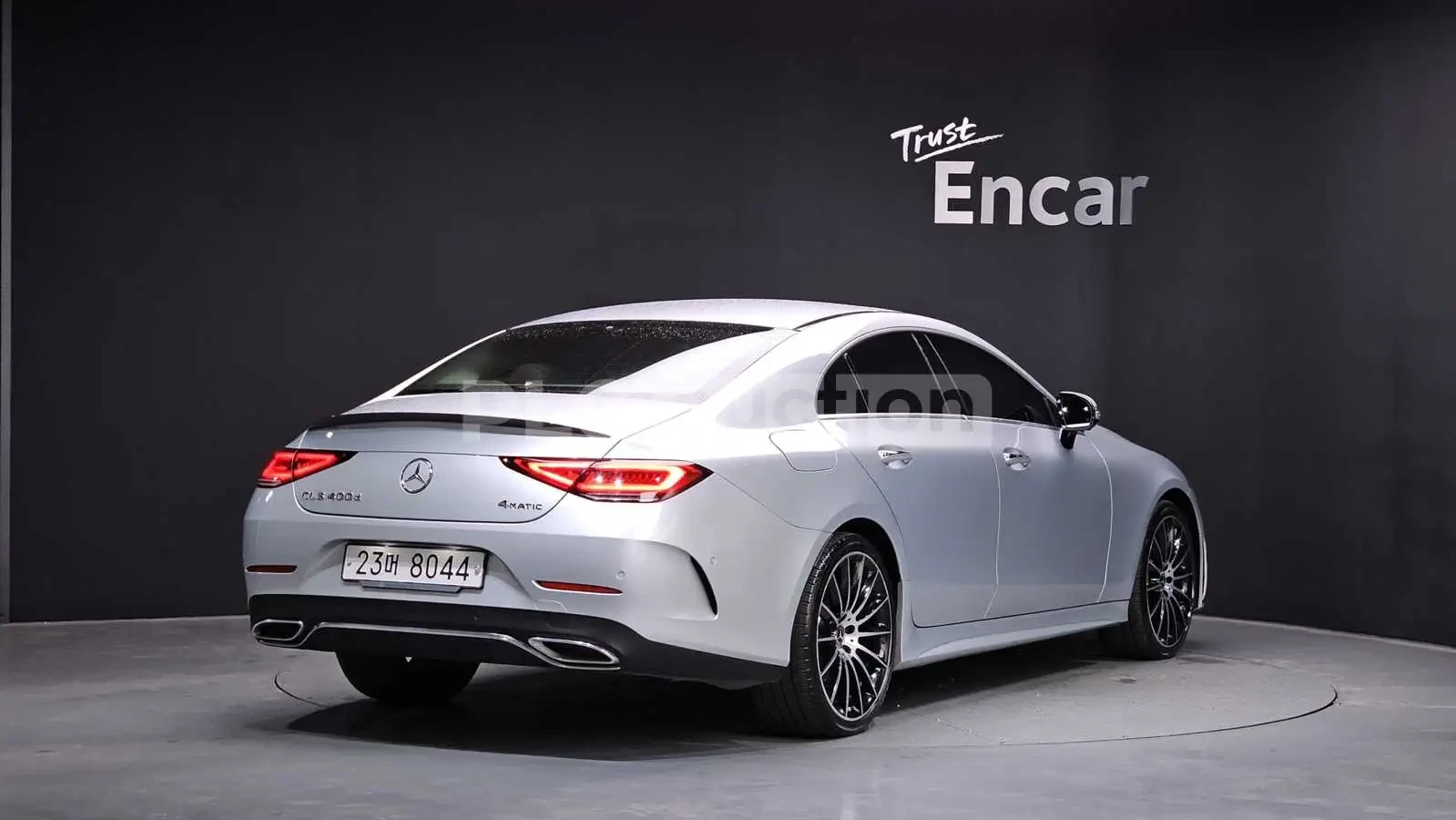 Mercedes-Benz CLS 400 d 4MATIC AMG| 360| HUD| AIRMATIC| ВКЛ.ТЕХНОТЕСТ, снимка 2 - Автомобили и джипове - 54941059