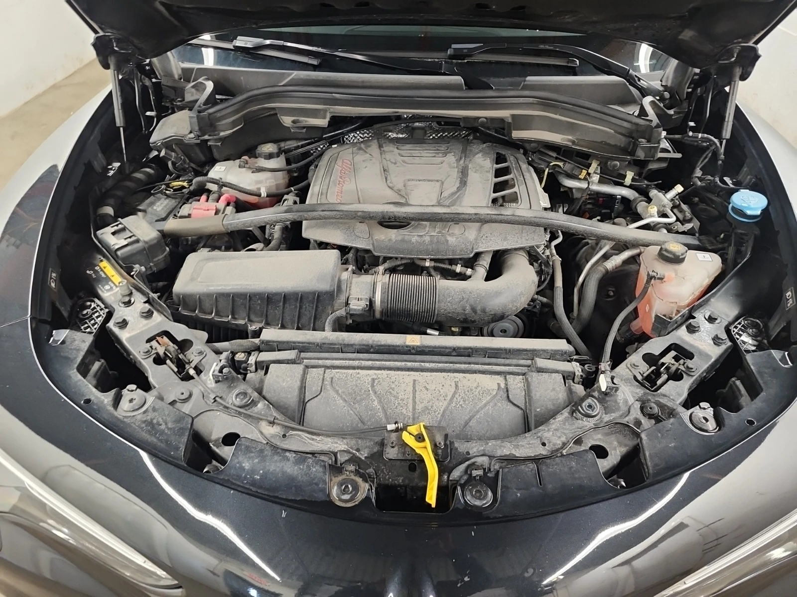 Alfa Romeo Giulia Veloce/AWD/H&K/Pano/Distronic/Red Interior | Mobile.bg � ����������� 16