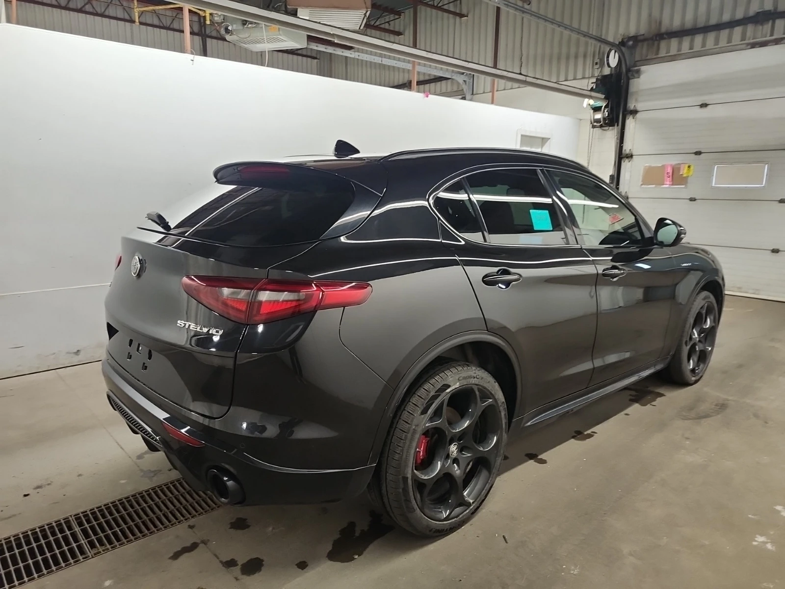 Alfa Romeo Giulia Veloce/AWD/H&K/Pano/Distronic/Red Interior | Mobile.bg � ����������� 4