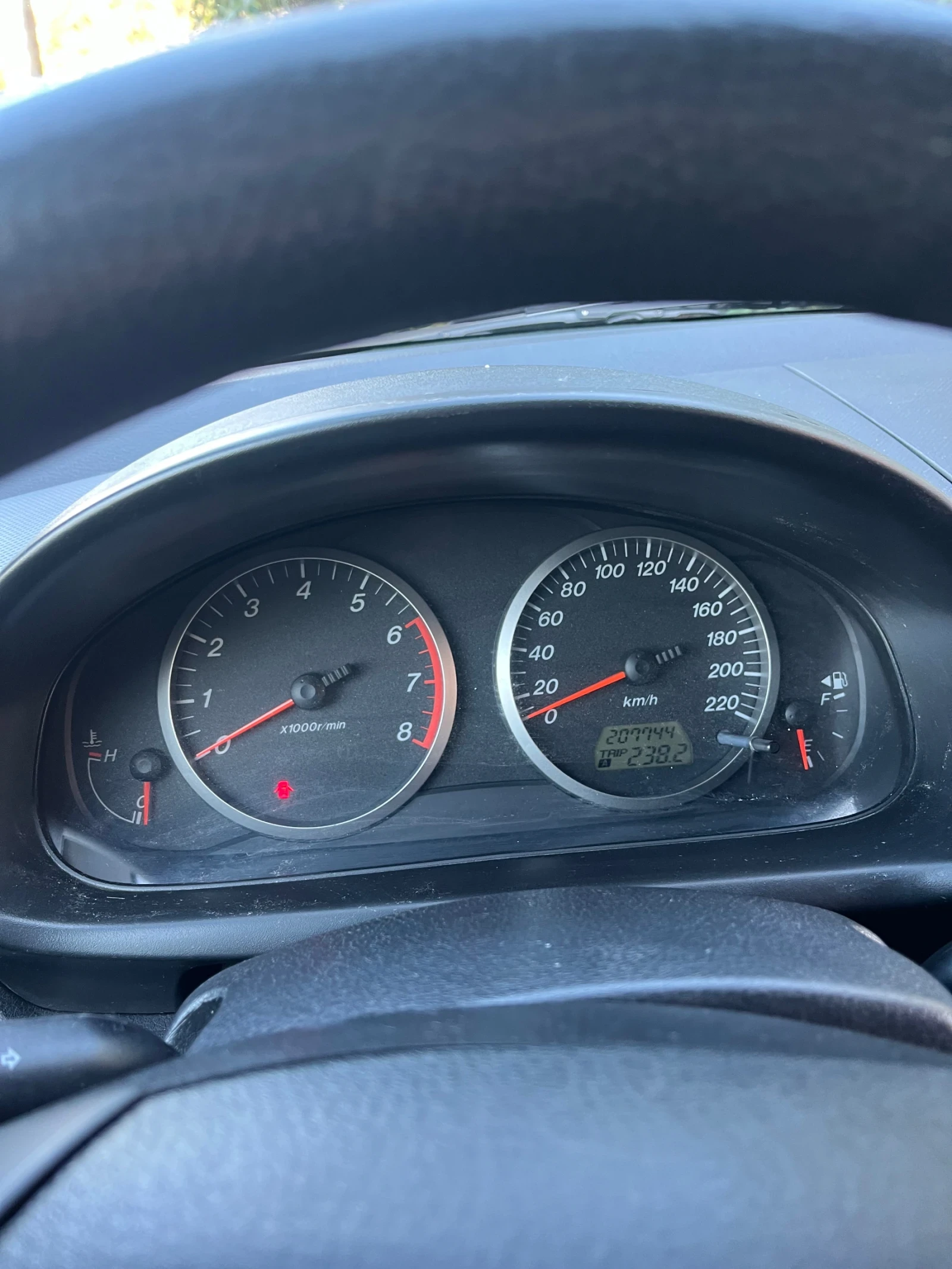Mazda 2, снимка 8 - Автомобили и джипове - 55035991