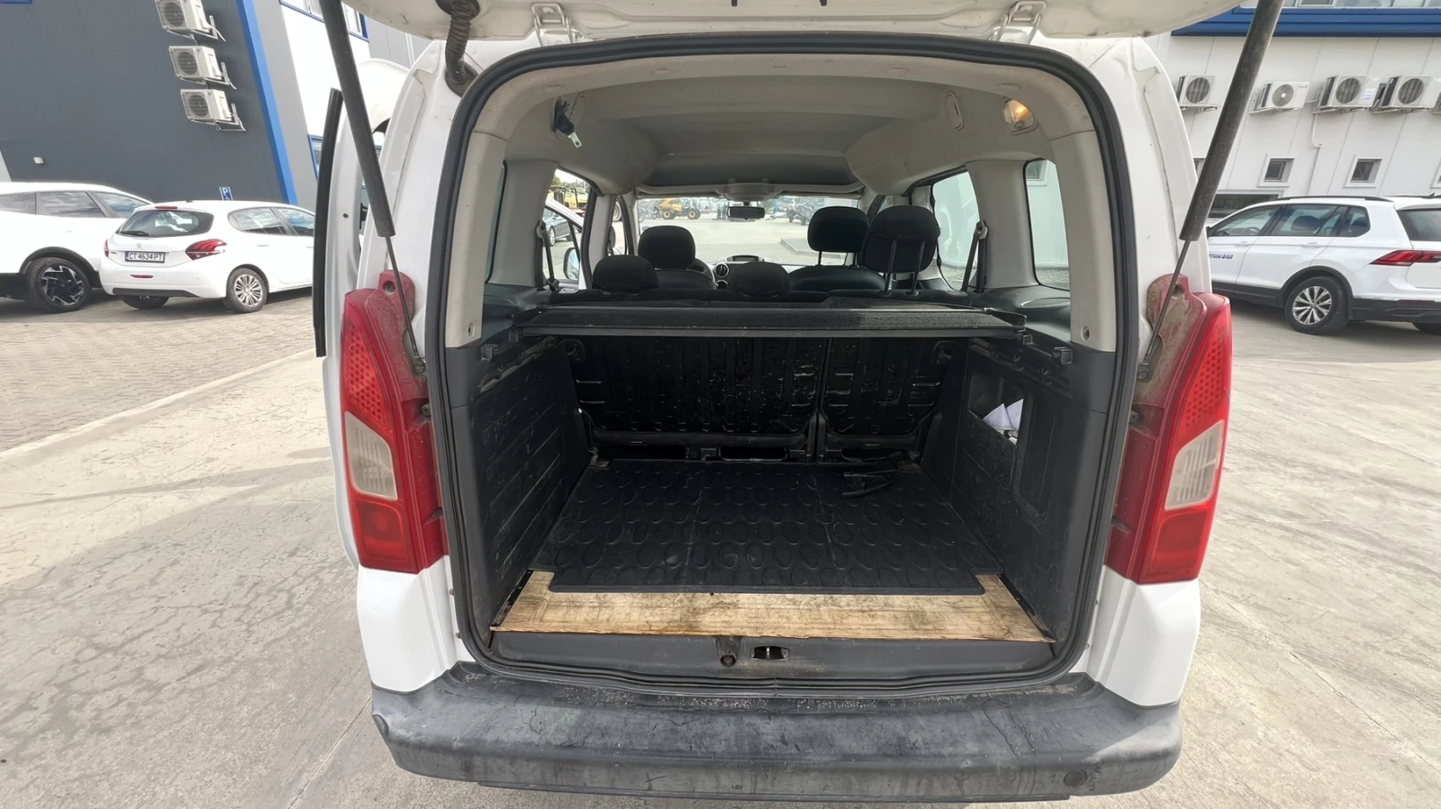 Citroen Berlingo, снимка 9 - Автомобили и джипове - 56014930