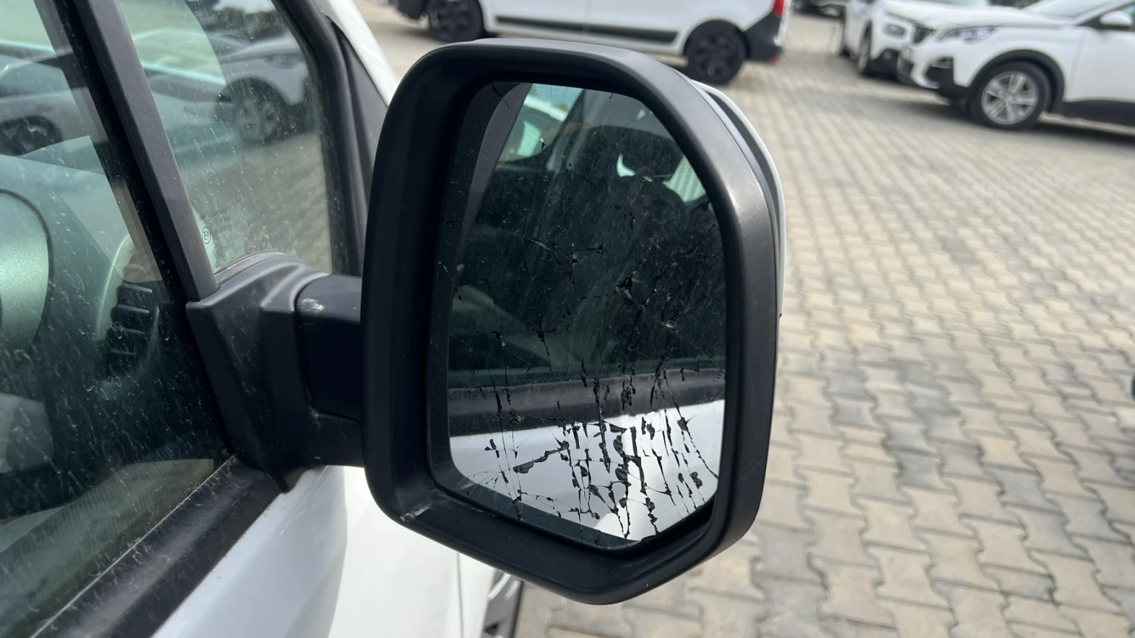 Citroen Berlingo, снимка 15 - Автомобили и джипове - 56014930