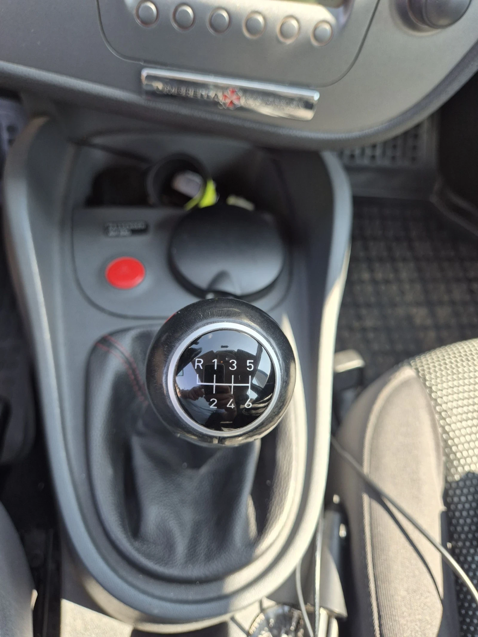 Seat Leon Stylance, снимка 16 - Автомобили и джипове - 55338924