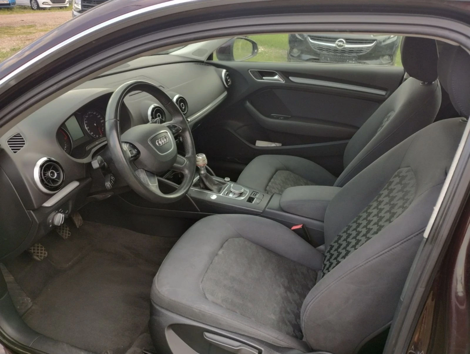 Audi A3 1.6 TDI EURO 6 , снимка 17 - Автомобили и джипове - 55343024