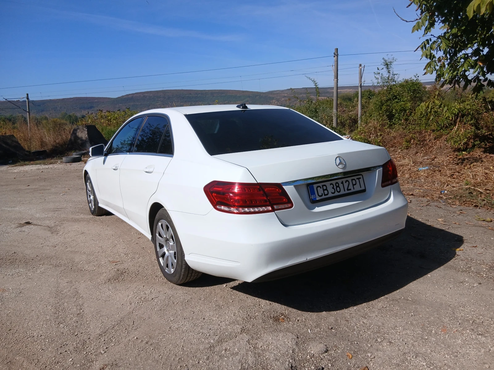Mercedes-Benz E 200, снимка 4 - Автомобили и джипове - 56337386