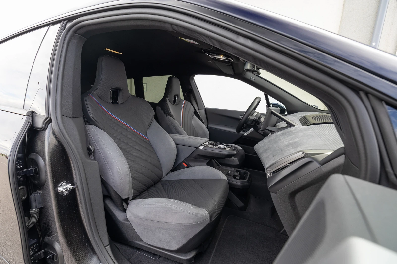 BMW iX ix45, снимка 11 - Автомобили и джипове - 56566966