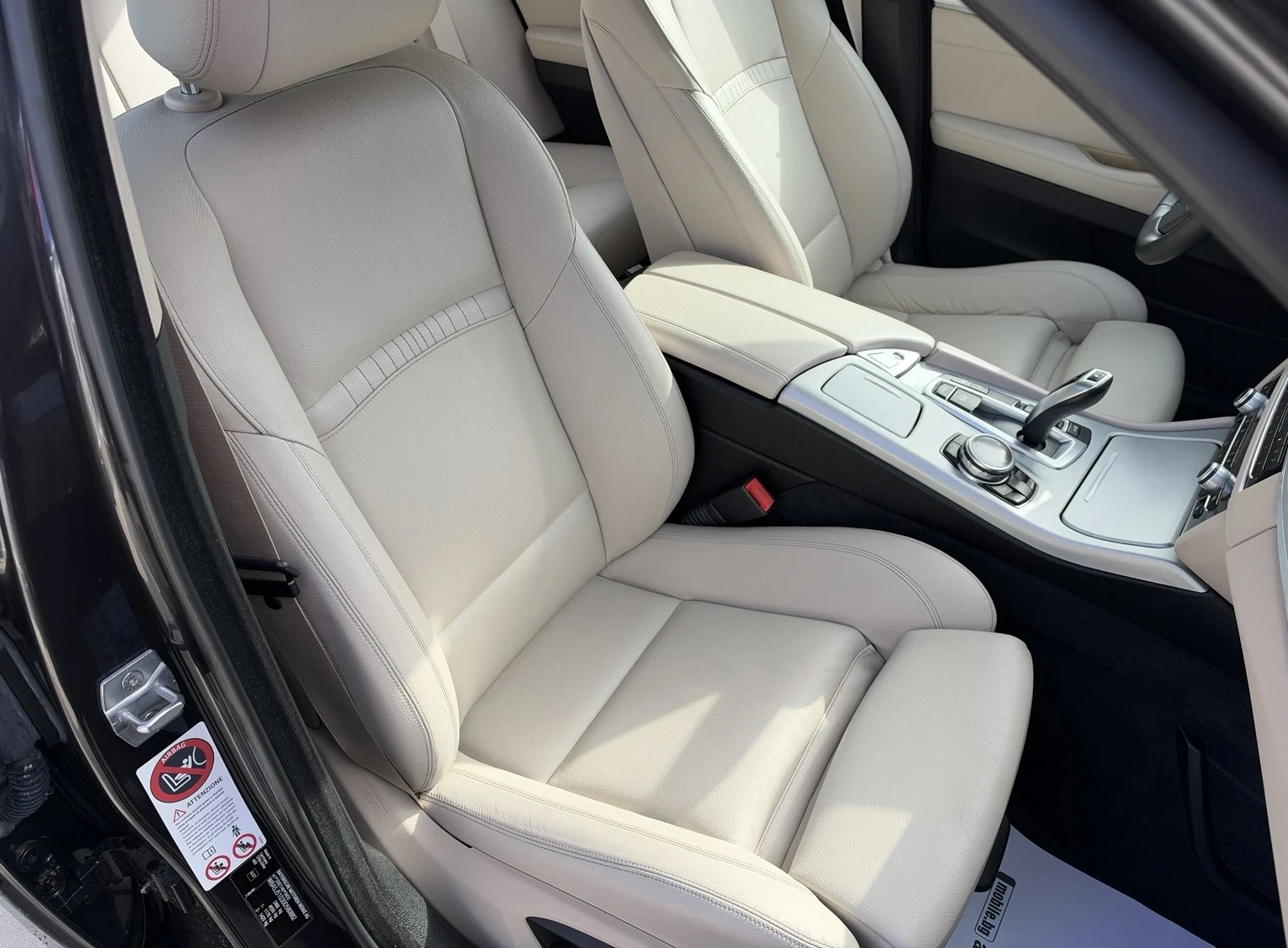 BMW 520 Face* xDrive* Luxury* ЛИЗИНГ* БАРТЕР, снимка 12 - Автомобили и джипове - 56680527