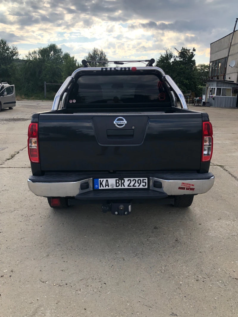 Nissan Navara, снимка 5 - Автомобили и джипове - 47363418