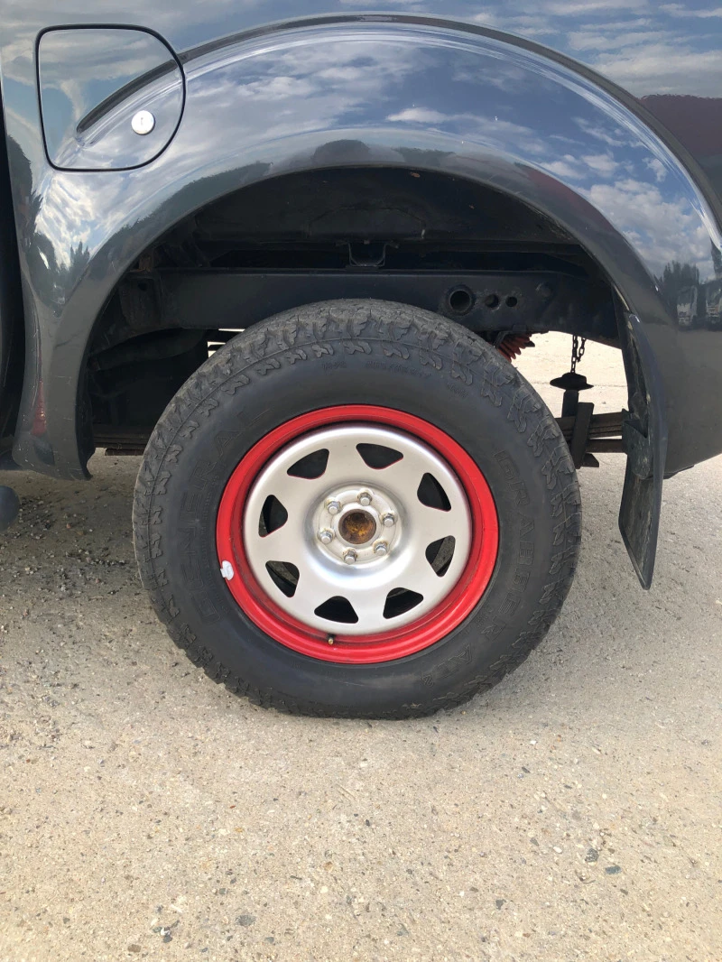 Nissan Navara, снимка 7 - Автомобили и джипове - 47363418