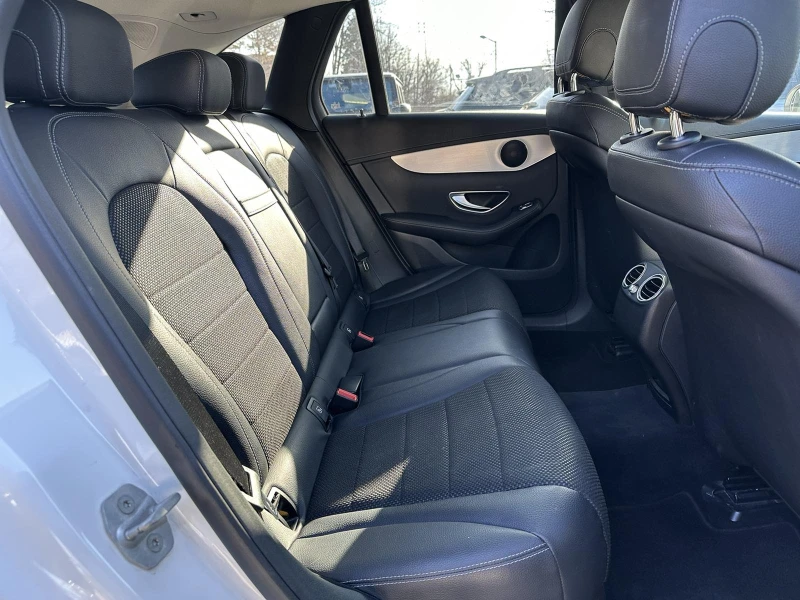 Mercedes-Benz GLC 220 d, снимка 14 - Автомобили и джипове - 48189234