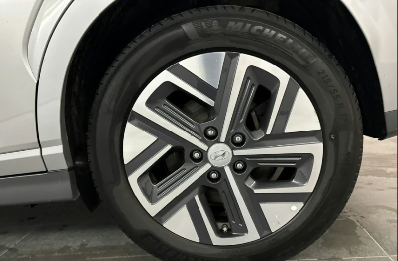 Hyundai Kona Prime, снимка 8 - Автомобили и джипове - 52633615