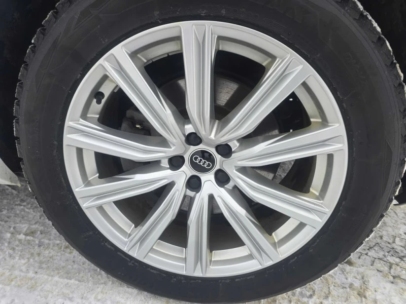 Audi Q7 2023 Technik * CARFAX * БЕЗ ПЪРВОНАЧАЛНА ВНОСКА, снимка 6 - Автомобили и джипове - 53132858