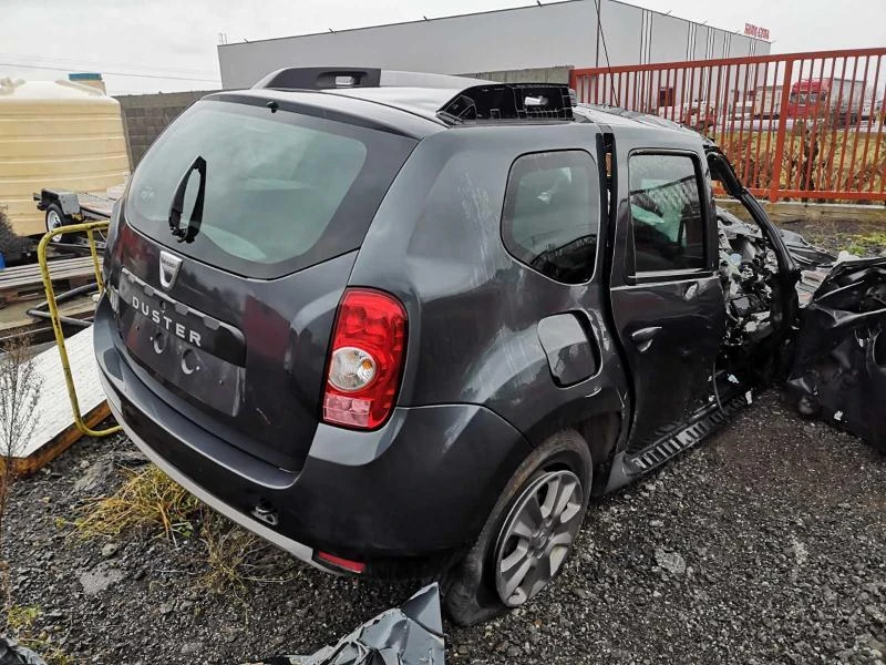 Dacia Duster 1.6i 16V,105 кс,4х4,K4MA646, снимка 2 - Автомобили и джипове - 31270602