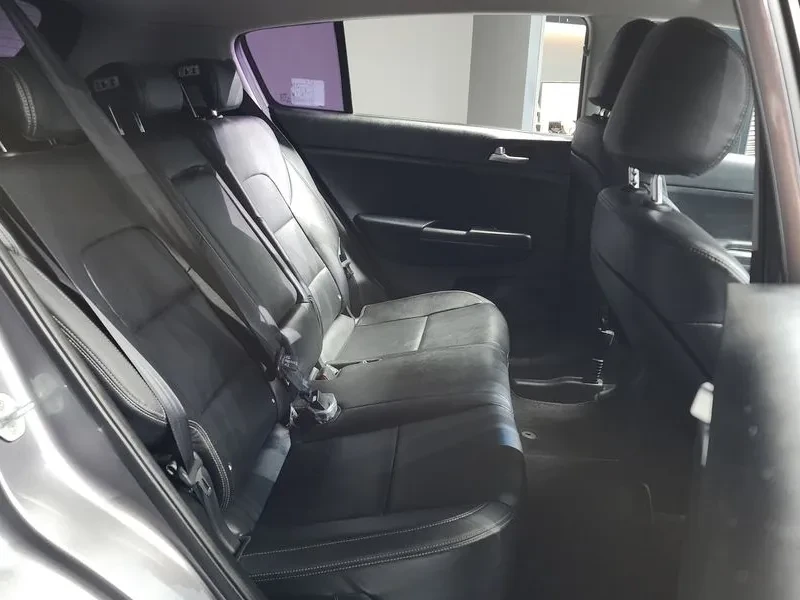 Kia Sportage, снимка 12 - Автомобили и джипове - 52558879