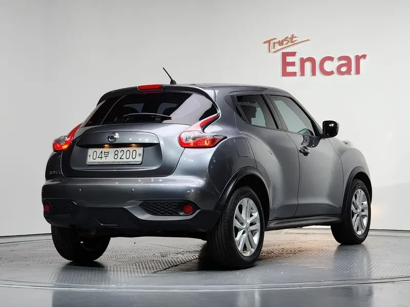 Nissan Juke SV F15 1.6 Бензин, снимка 2 - Автомобили и джипове - 55458145