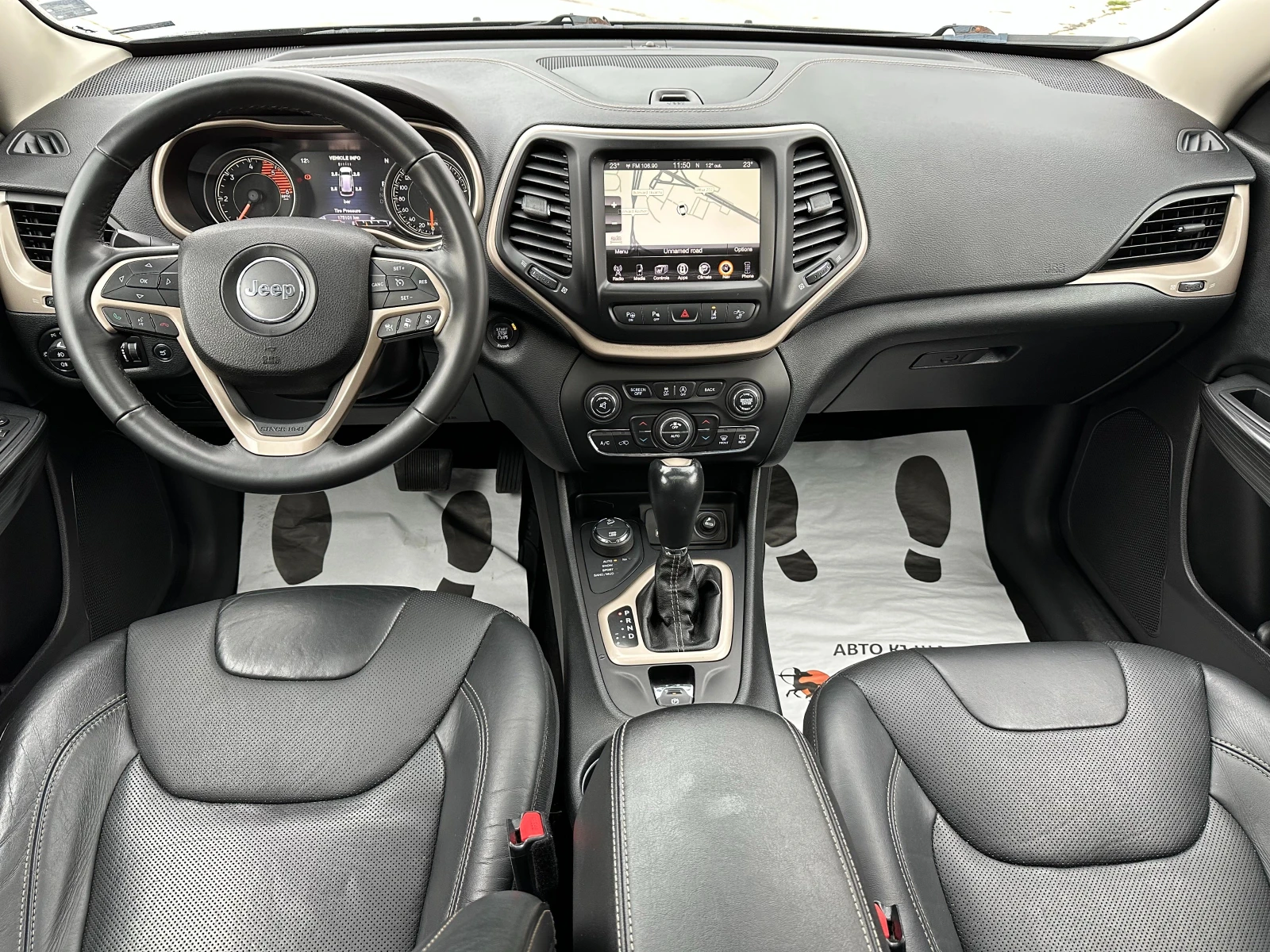 Jeep Cherokee 2.2JTD Автомат/КОЖА - изображение 10