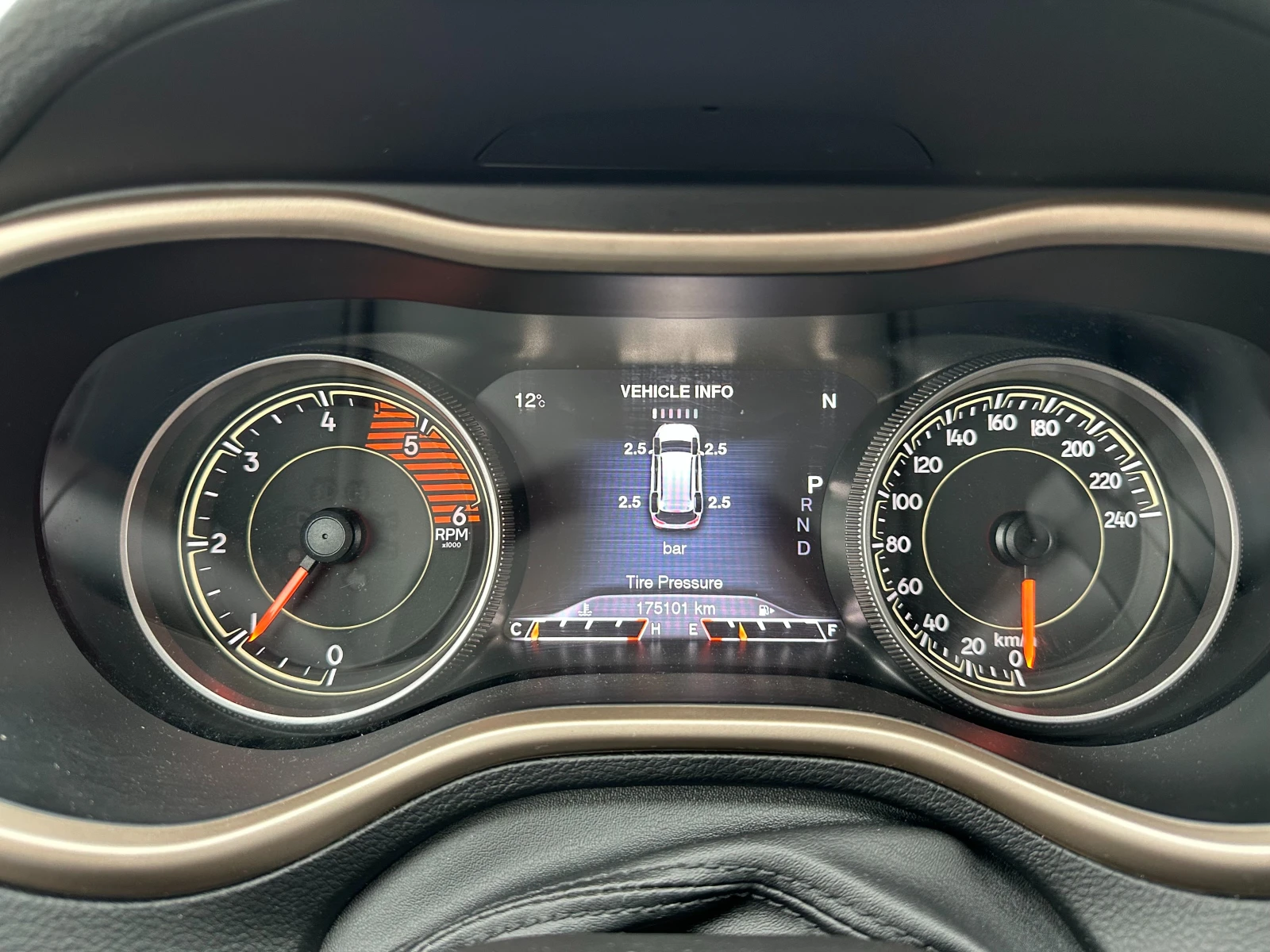 Jeep Cherokee 2.2JTD / | Mobile.bg   13