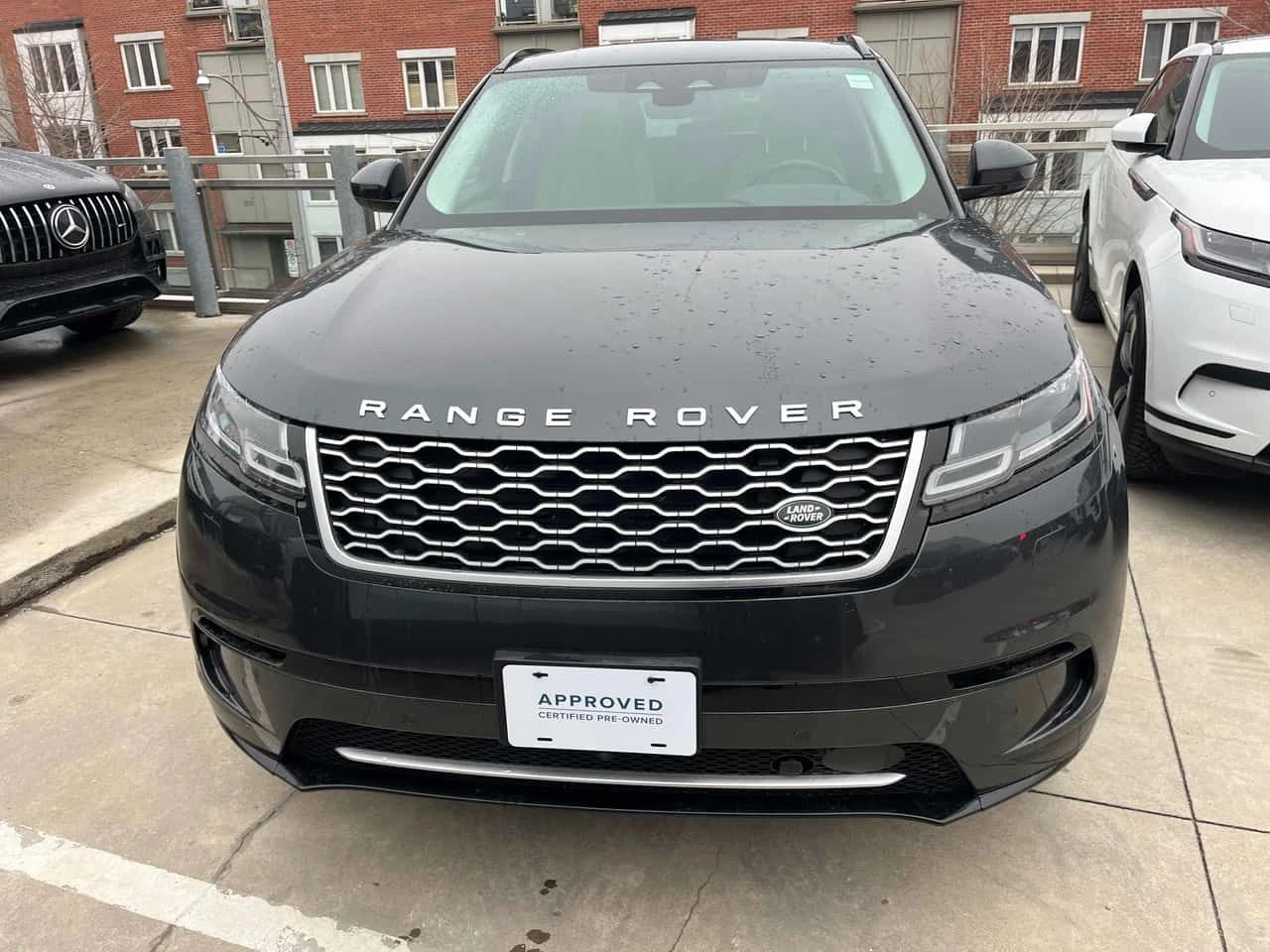 Land Rover Range Rover Velar * S * CARFAX * ПАНОРАМА * KEYLESS * ПОДГРЕВИ, снимка 6 - Автомобили и джипове - 53741392