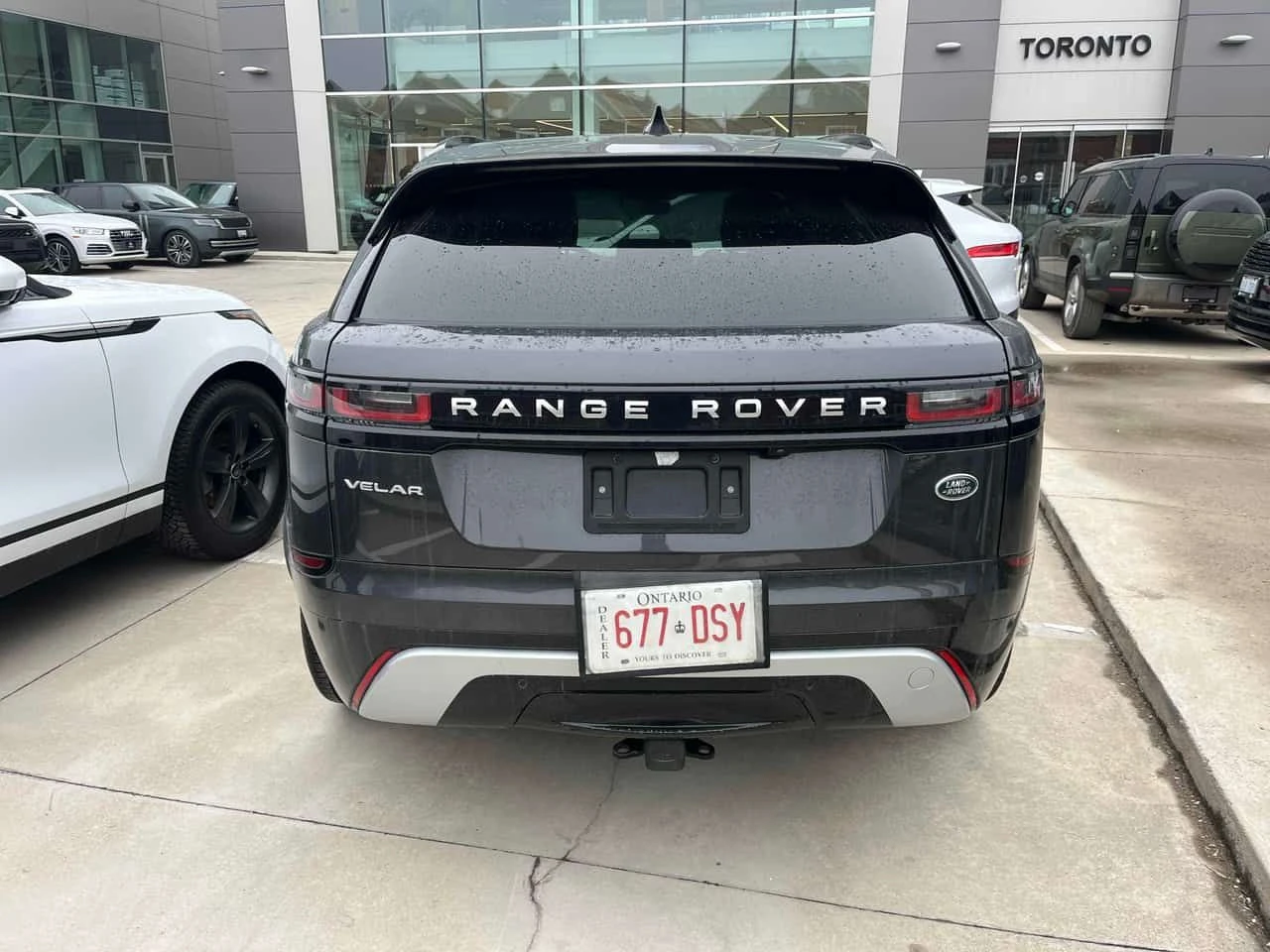 Land Rover Range Rover Velar * S * CARFAX * ПАНОРАМА * KEYLESS * ПОДГРЕВИ, снимка 4 - Автомобили и джипове - 53741392