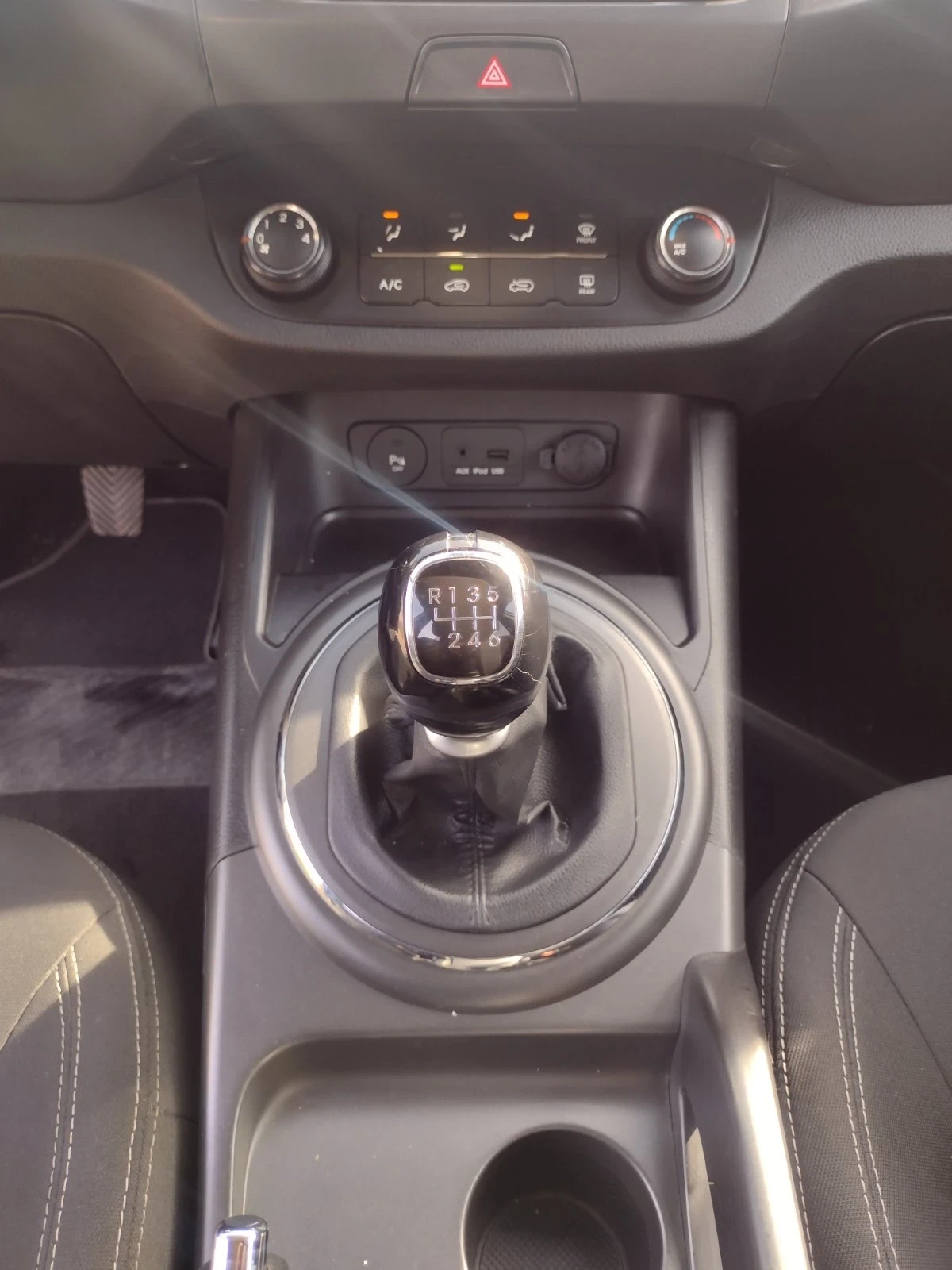 Kia Sportage, снимка 9 - Автомобили и джипове - 53755862