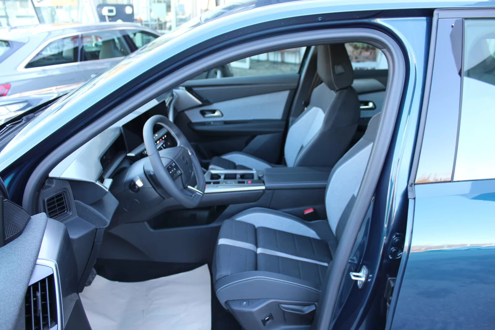 Opel Grandland X 8 700km! , снимка 5 - Автомобили и джипове - 54190396