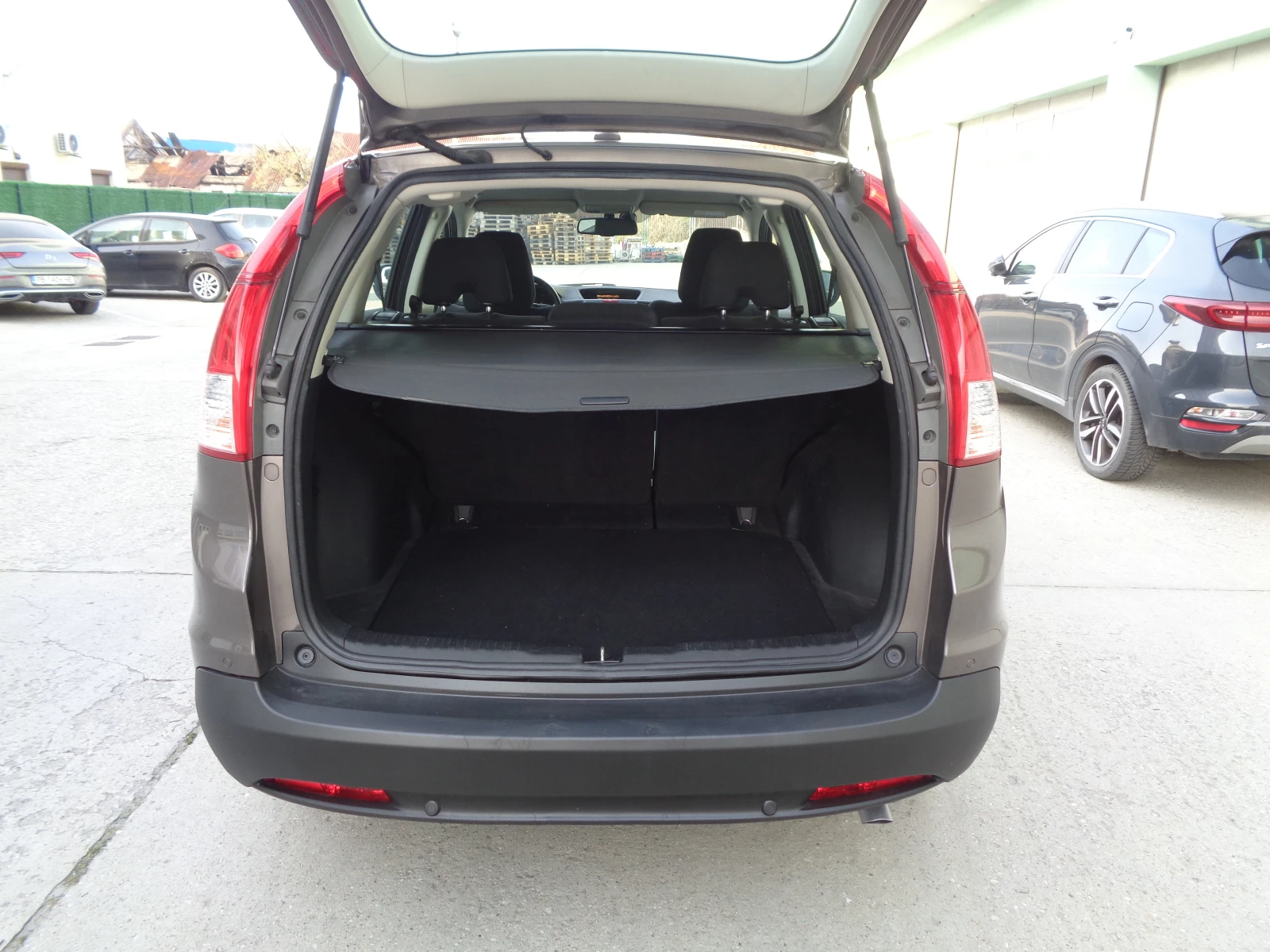 Honda Cr-v 2.2CTDI-150-4X4-AVTOMAT-KAMERA-LIZING, снимка 8 - Автомобили и джипове - 54207197