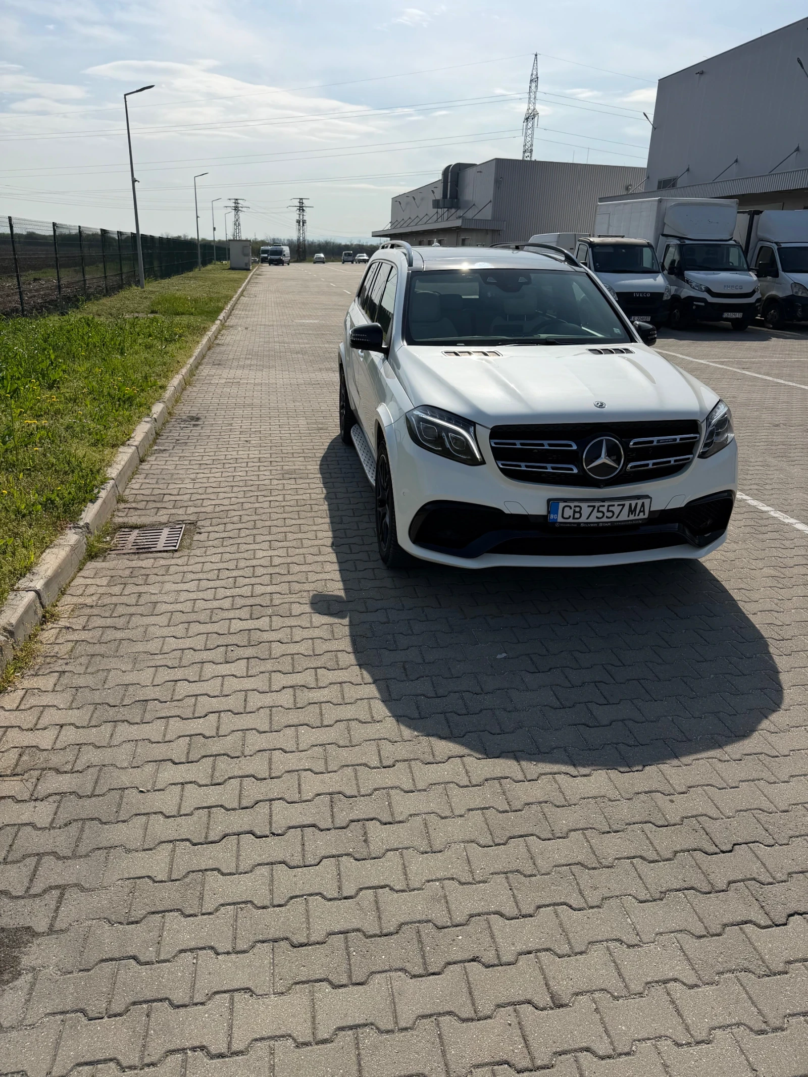 Mercedes-Benz GLS 63 AMG V8 Biturbo, снимка 2 - Автомобили и джипове - 54252241