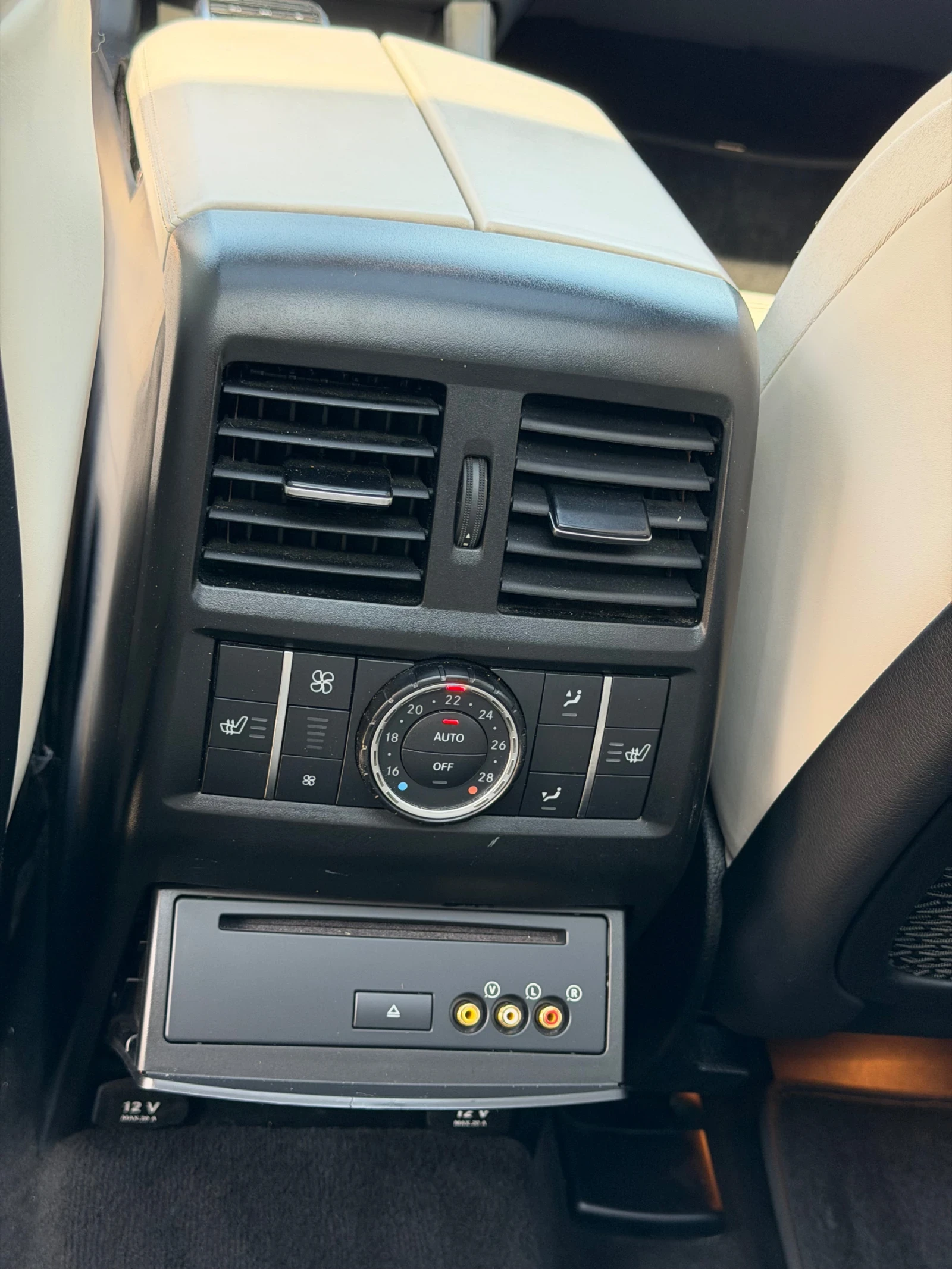 Mercedes-Benz GLS 63 AMG V8 Biturbo, снимка 13 - Автомобили и джипове - 54252241