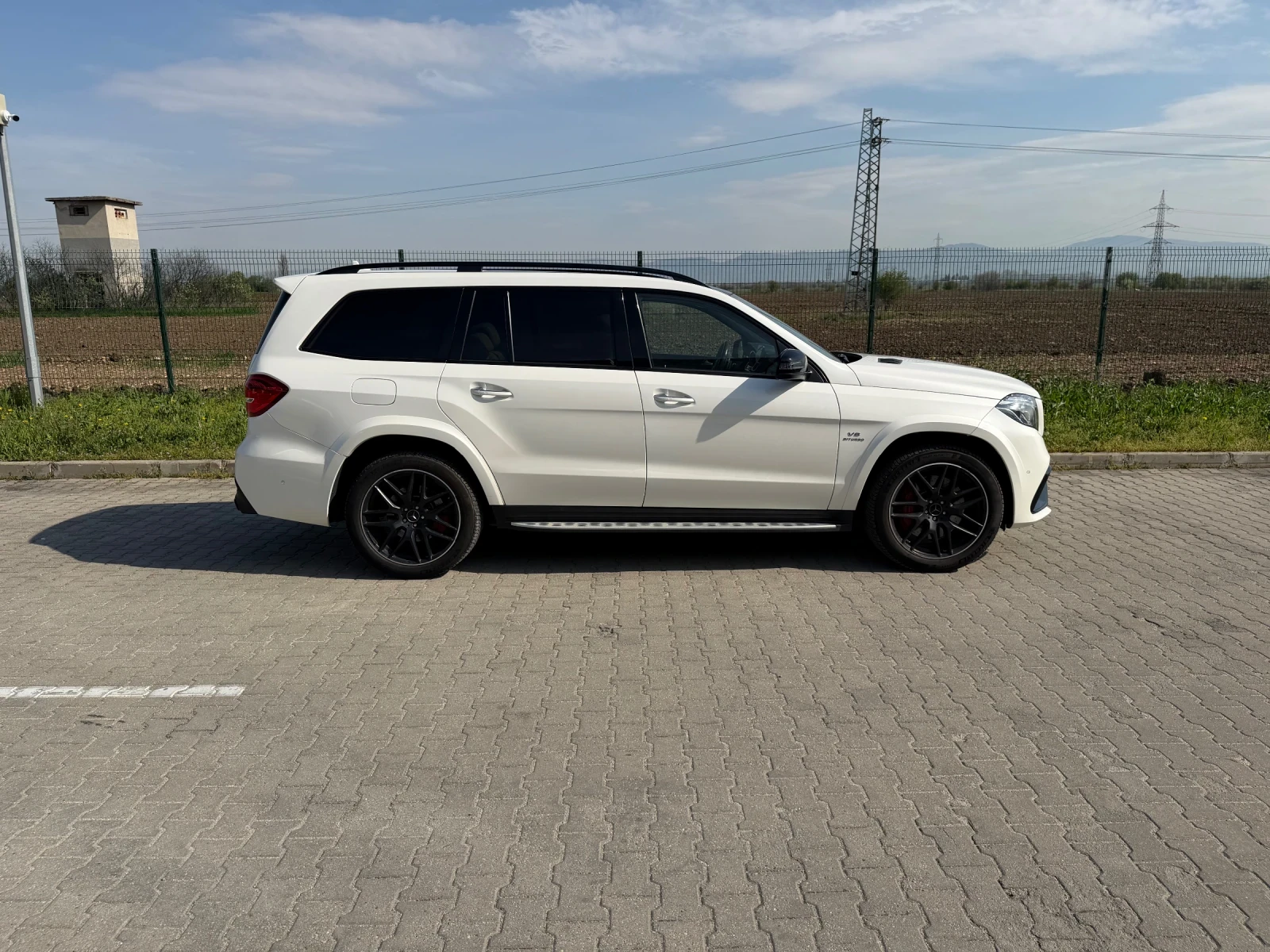 Mercedes-Benz GLS 63 AMG V8 Biturbo, снимка 3 - Автомобили и джипове - 54252241