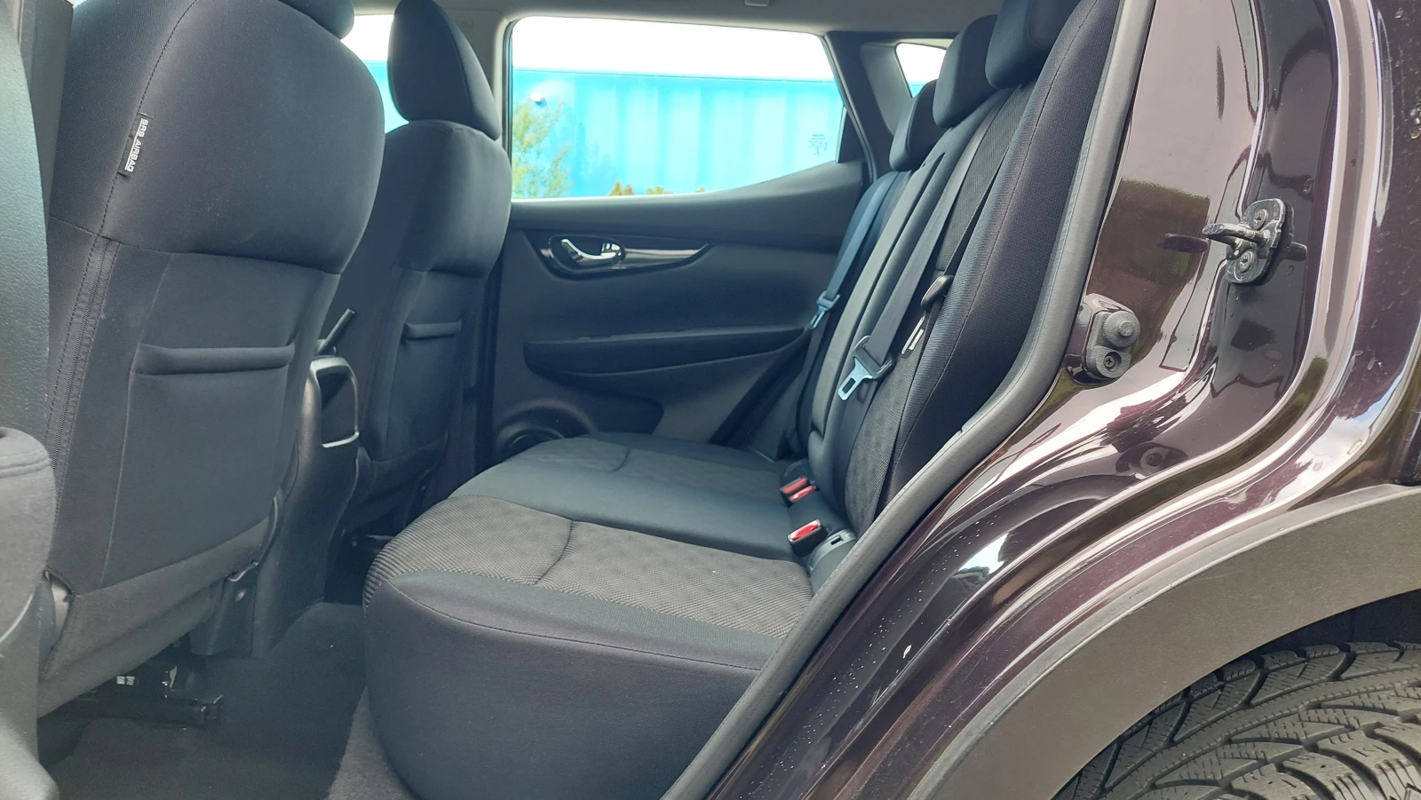 Nissan Qashqai 1.6 TURBO* 163 PS* ШВЕЙЦАРИЯ, снимка 11 - Автомобили и джипове - 54516542