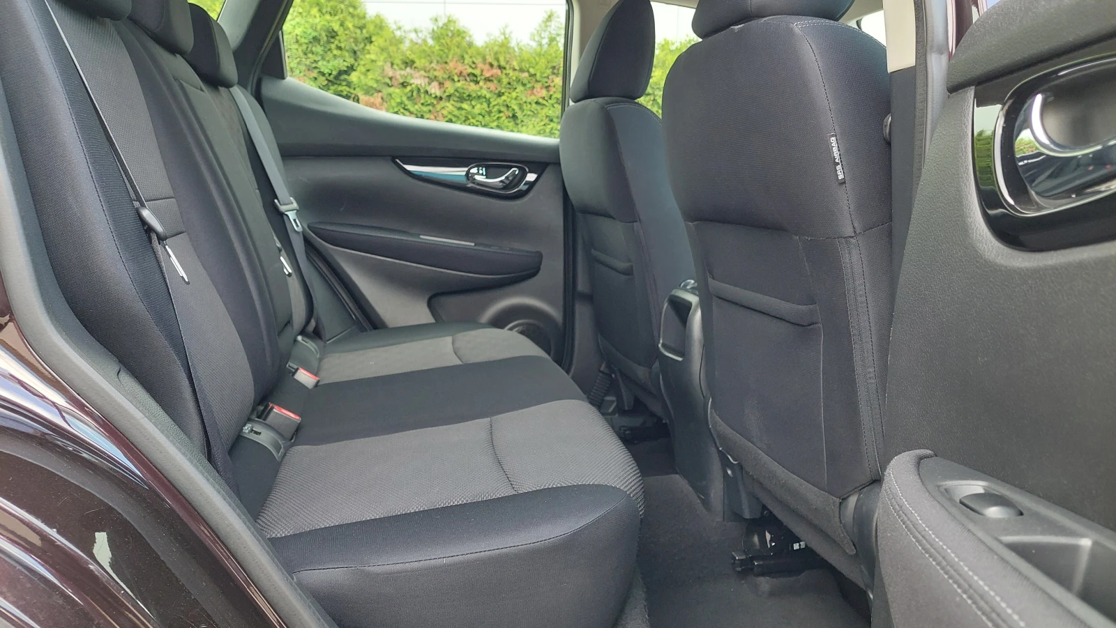 Nissan Qashqai 1.6 TURBO* 163 PS* ШВЕЙЦАРИЯ, снимка 12 - Автомобили и джипове - 54516542