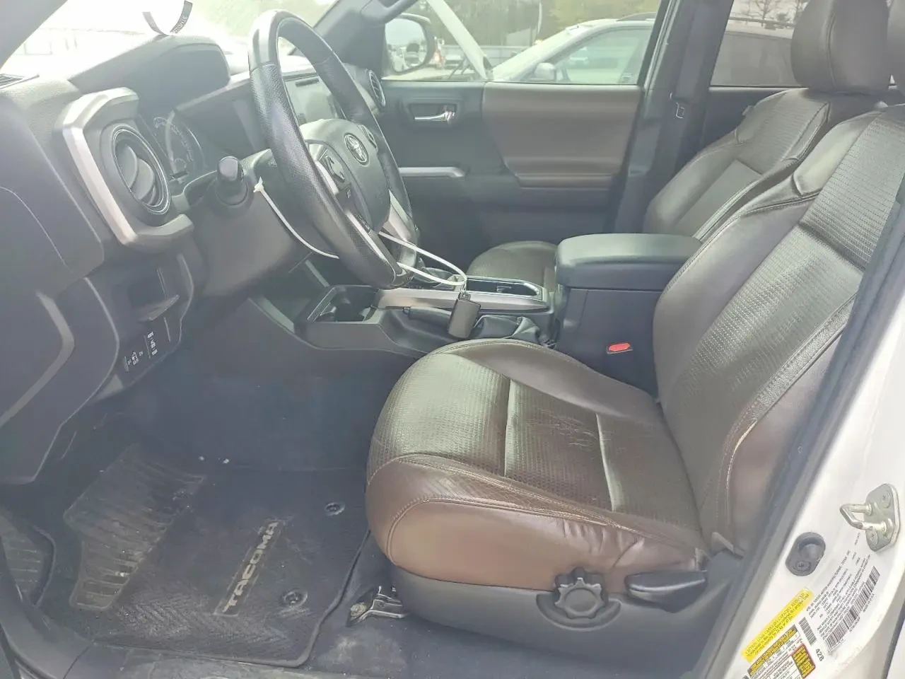 Toyota Tacoma LIMITED 4X4, снимка 7 - Автомобили и джипове - 54590639
