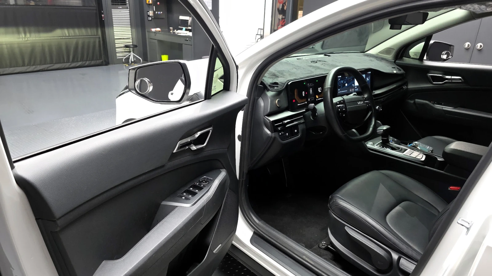 Kia Sportage LPG 2.0 2WD Prestige autorpime.bg, снимка 9 - Автомобили и джипове - 55845445
