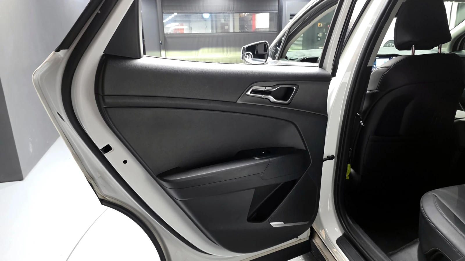 Kia Sportage LPG 2.0 2WD Prestige autorpime.bg, снимка 16 - Автомобили и джипове - 55845445