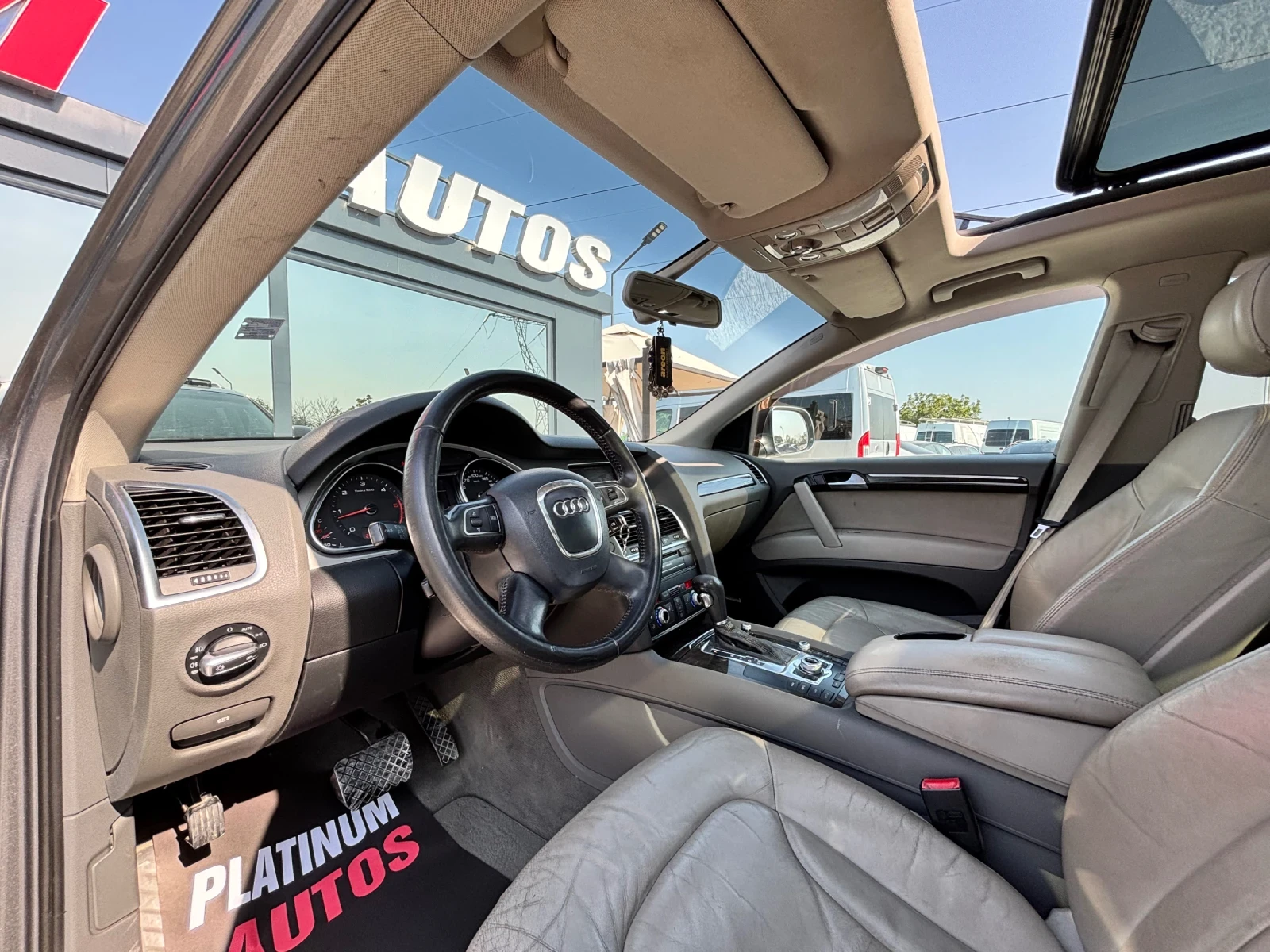 Audi Q7 3.0D/7 МЕСТЕН/QUATTRO/BOSE/PANO/NAVI, снимка 5 - Автомобили и джипове - 55914370