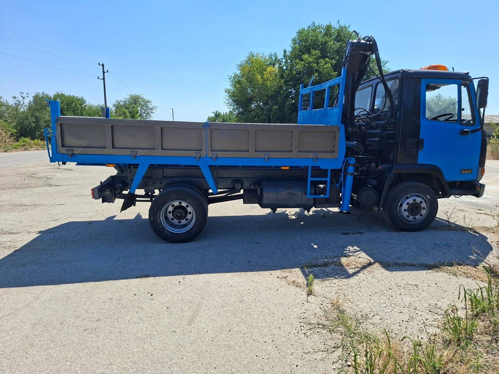 Daf 45.150 самосвал с кран - изображение 3