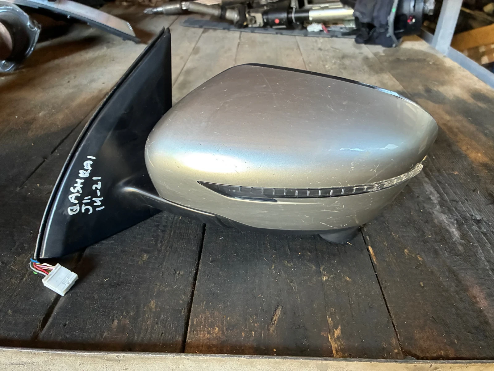 Ляво огледало Nissan Qashqai J11. 14-21г. Нисан кашкай. С забележки. 