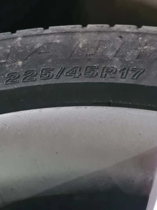 Гуми Летни 225/45R17, снимка 6 - Гуми и джанти - 44943323