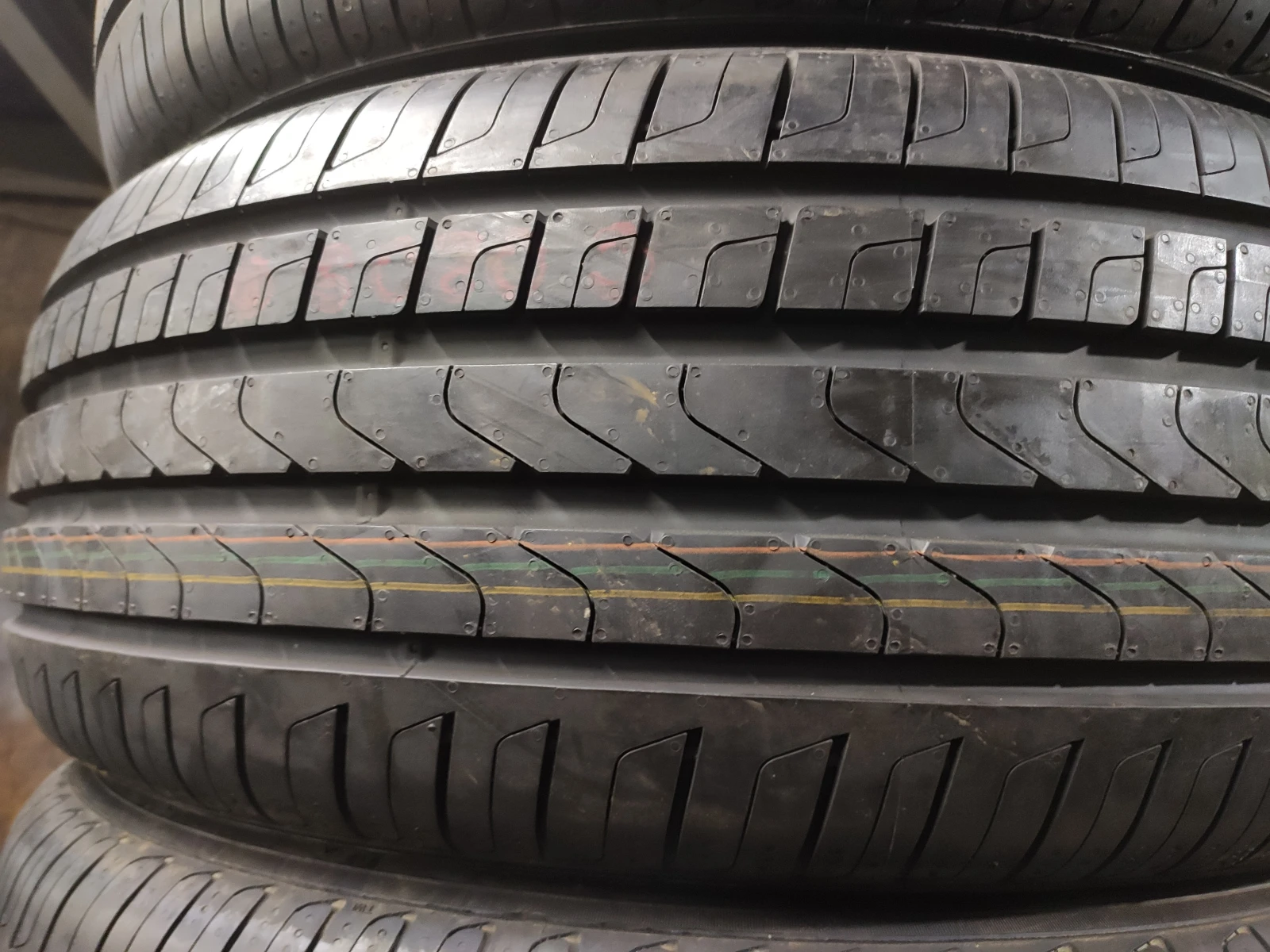  235/60R18 | Mobile.bg   2