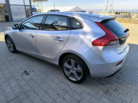 Volvo V40 2.0D3 (120hp) 2017г Momentum R-Design Euro 6b, снимка 4