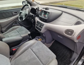 Nissan Almera tino V10, снимка 3