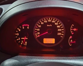 Nissan Almera tino V10, снимка 15