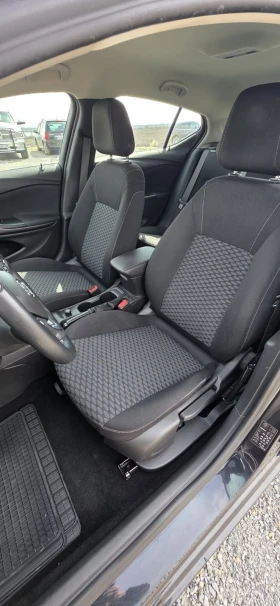 Opel Astra 1.4i AUTOMATIC, снимка 9