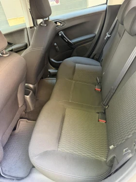 Peugeot 208, снимка 11