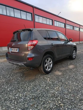 Toyota Rav4 2.2D4D - 7580 € / 14825.19 лв. - 85535892 5