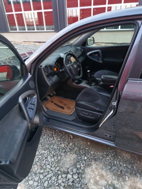 Toyota Rav4 2.2D4D - 7580 € / 14825.19 лв. - 85535892 7