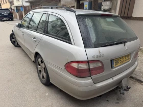 Mercedes-Benz E 320, снимка 4