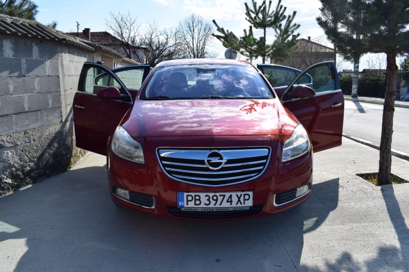 Opel Insignia, снимка 5 - Автомобили и джипове - 45005585