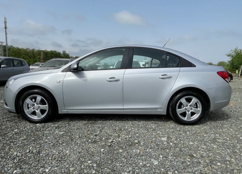 Chevrolet Cruze 1.6i-LPG, снимка 4 - Автомобили и джипове - 47468011